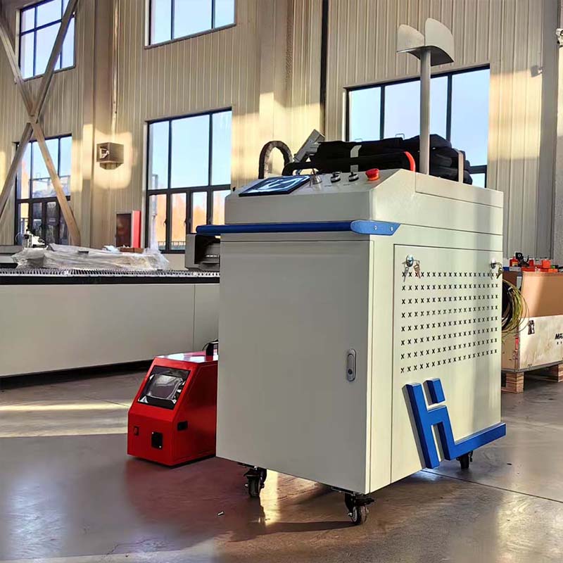 Industrial Applications Of Laser - Przenośna spawarka laserowa światłowodowa o mocy